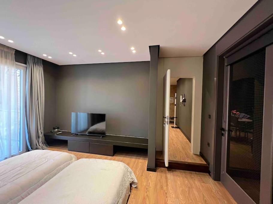 Remarkable Apartment Тирана Экстерьер фото